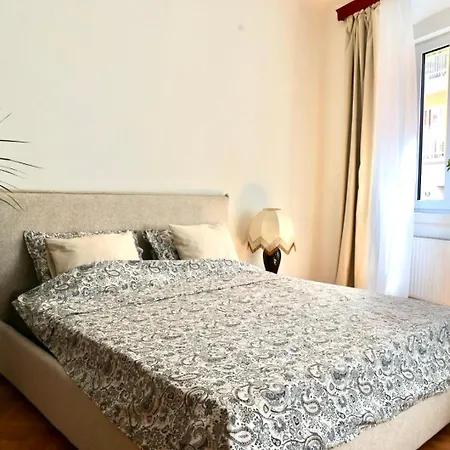 Apartment Galileo Galilei Design By The Park *