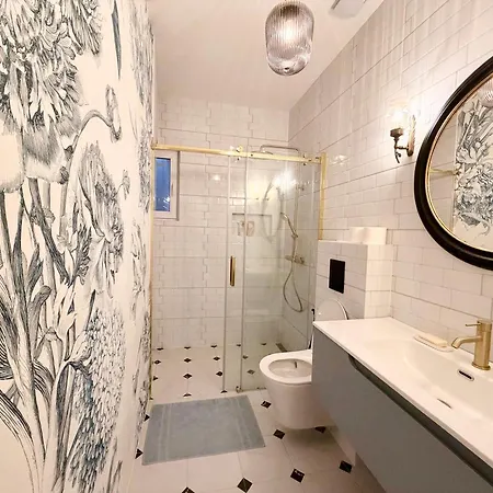 Apartment Galileo Galilei Design By The Park *